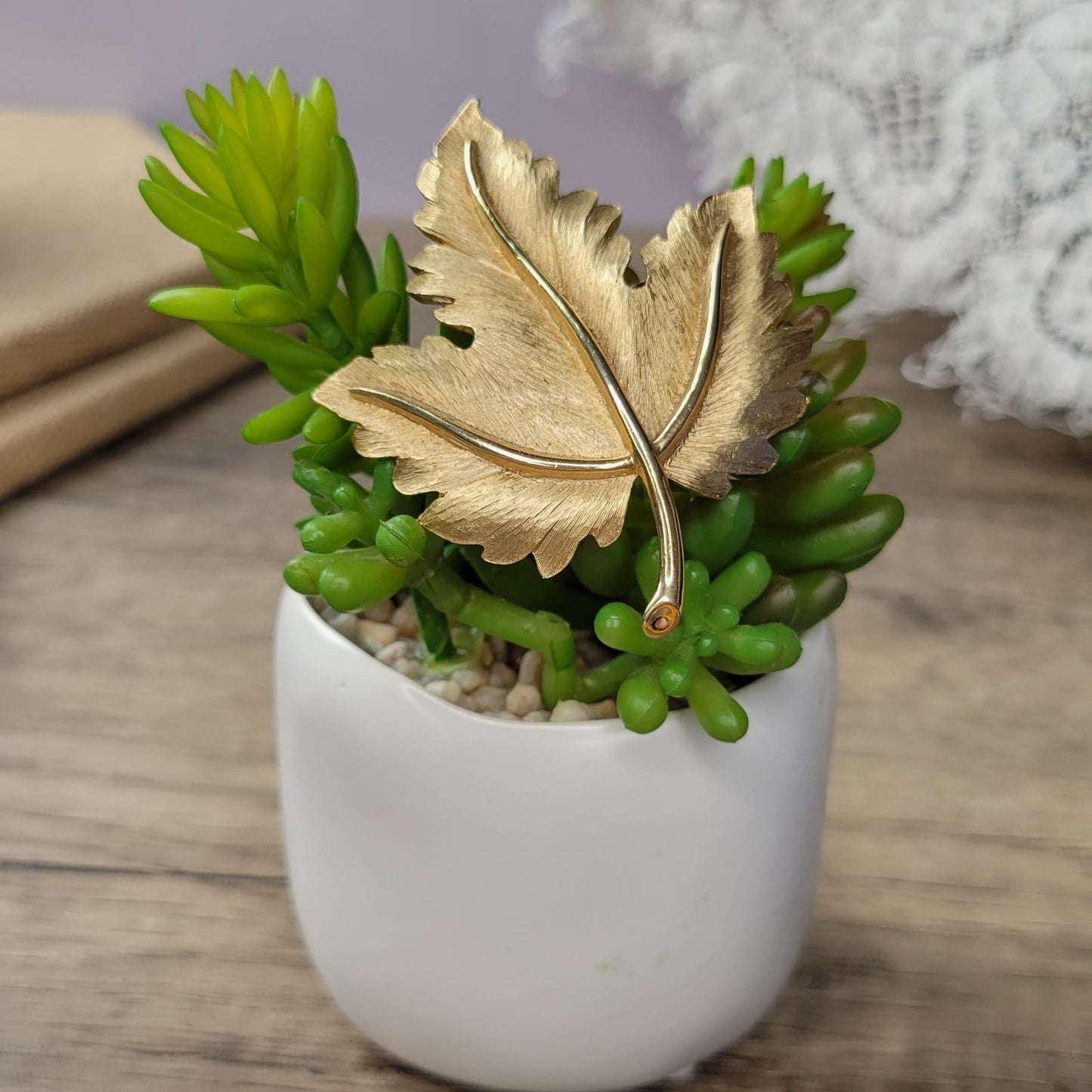 Leaf brooch Crown Trifari signed vintage 1960s brushed gold-tone jewelry
