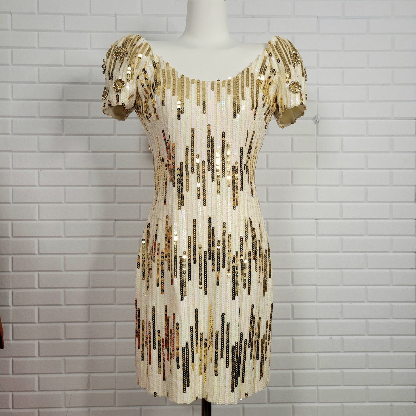 Alyce Designs size 10 cream gold sequin short cocktail party dress mini vintage 1980s