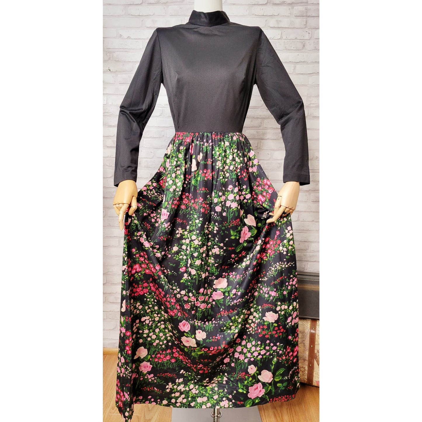 Miss Eileen 1970s nylon maxi dress, mod black floral, long gown, hostess lounge dress, size 8