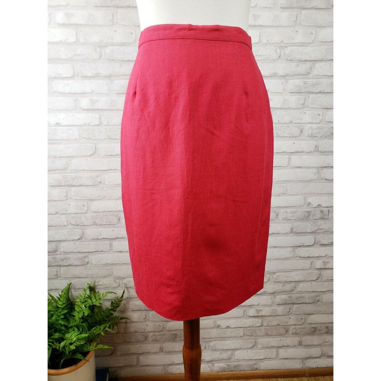Laura Ashley size 4 camisole and pencil skirt set Lipstick red 100% linen