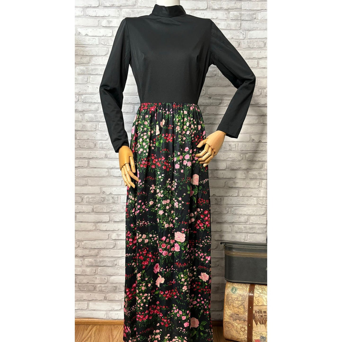 Miss Eileen 1970s nylon maxi dress, mod black floral, long gown, hostess lounge dress, size 8