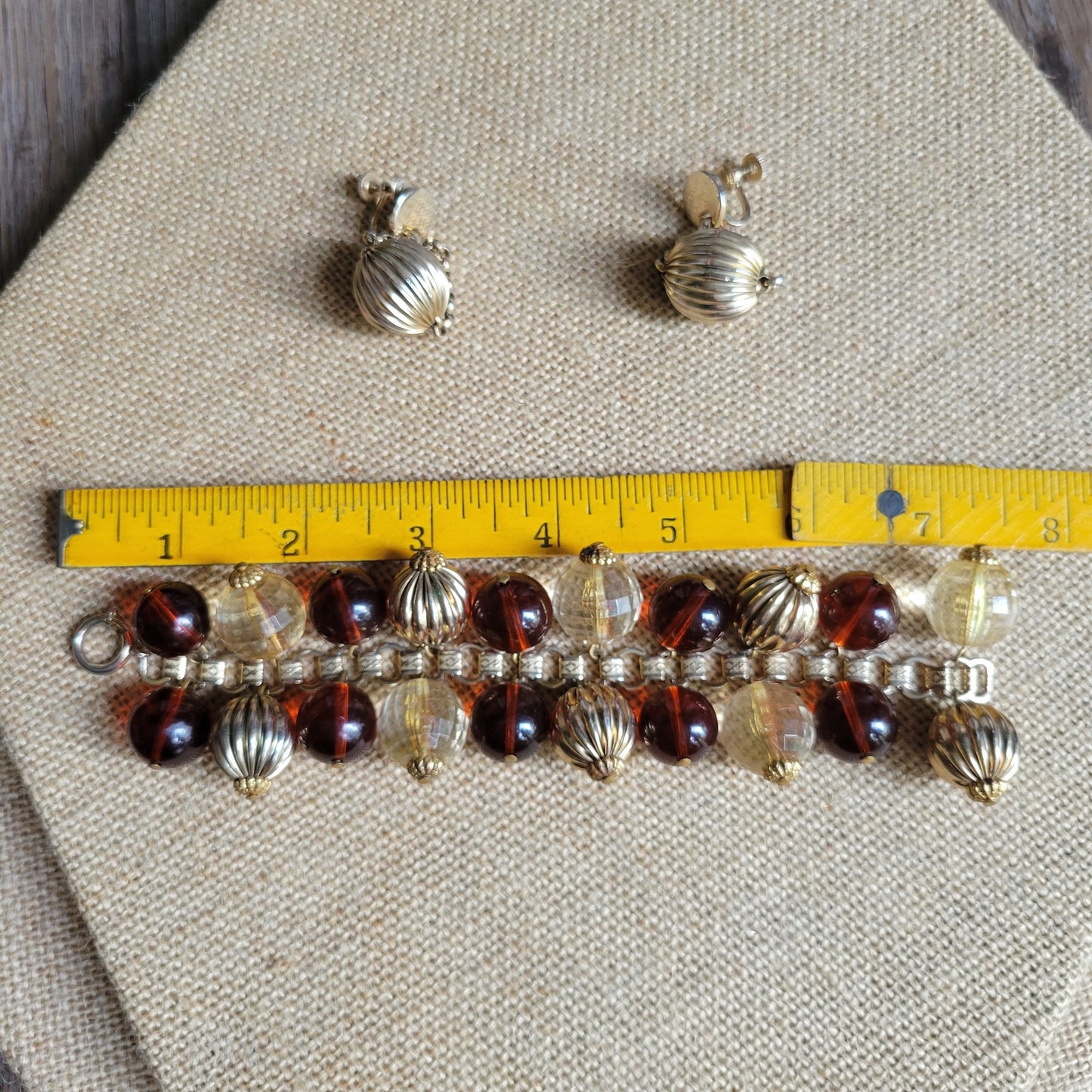 1950s tortoiseshell lucite and gold ball bauble bracelet and screw back earrings