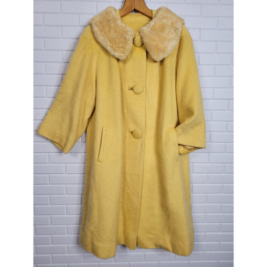 Vintage 1960s Mod Alpaca swing coat sunflower yellow fur collar size XL