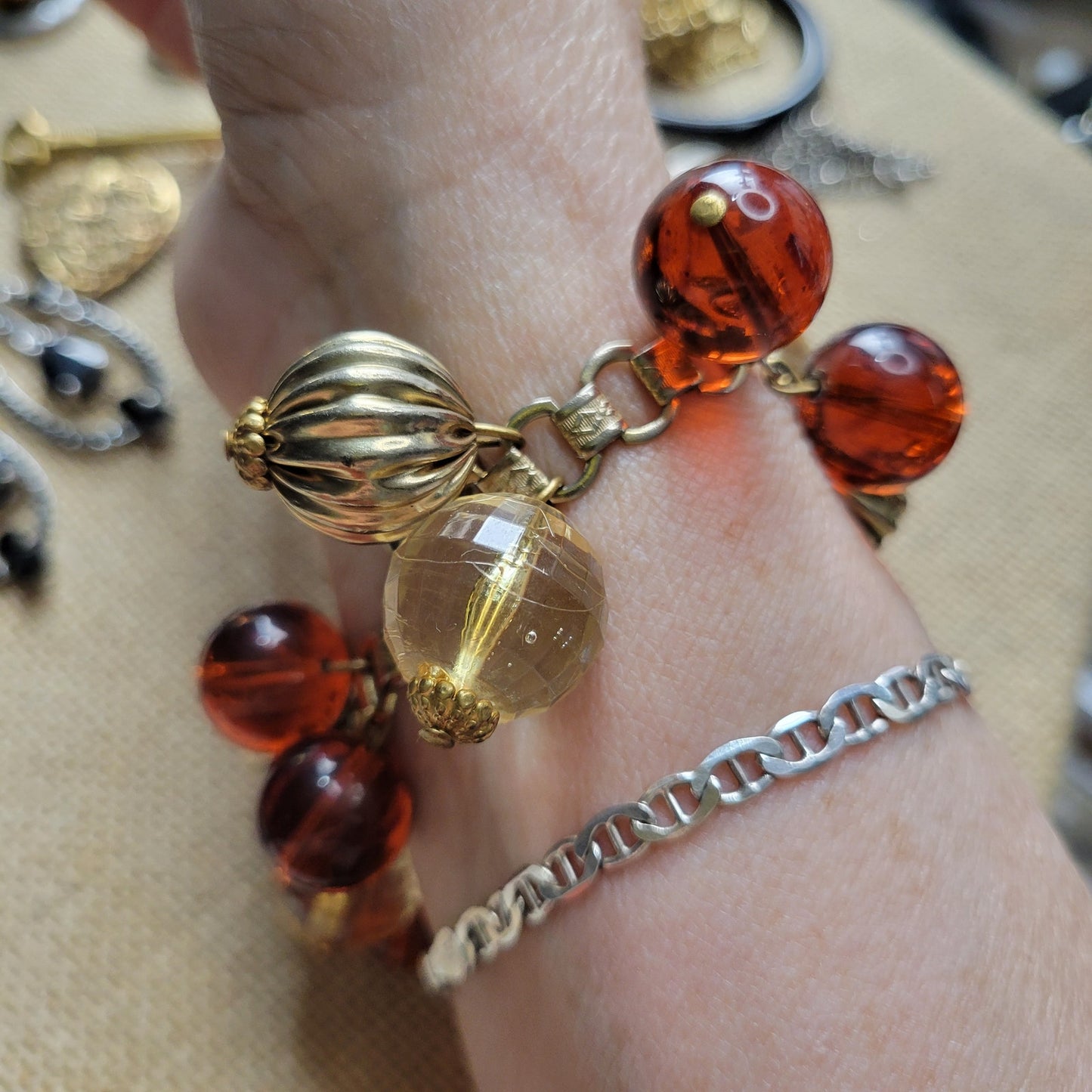 1950s tortoiseshell lucite and gold ball bauble bracelet and screw back earrings