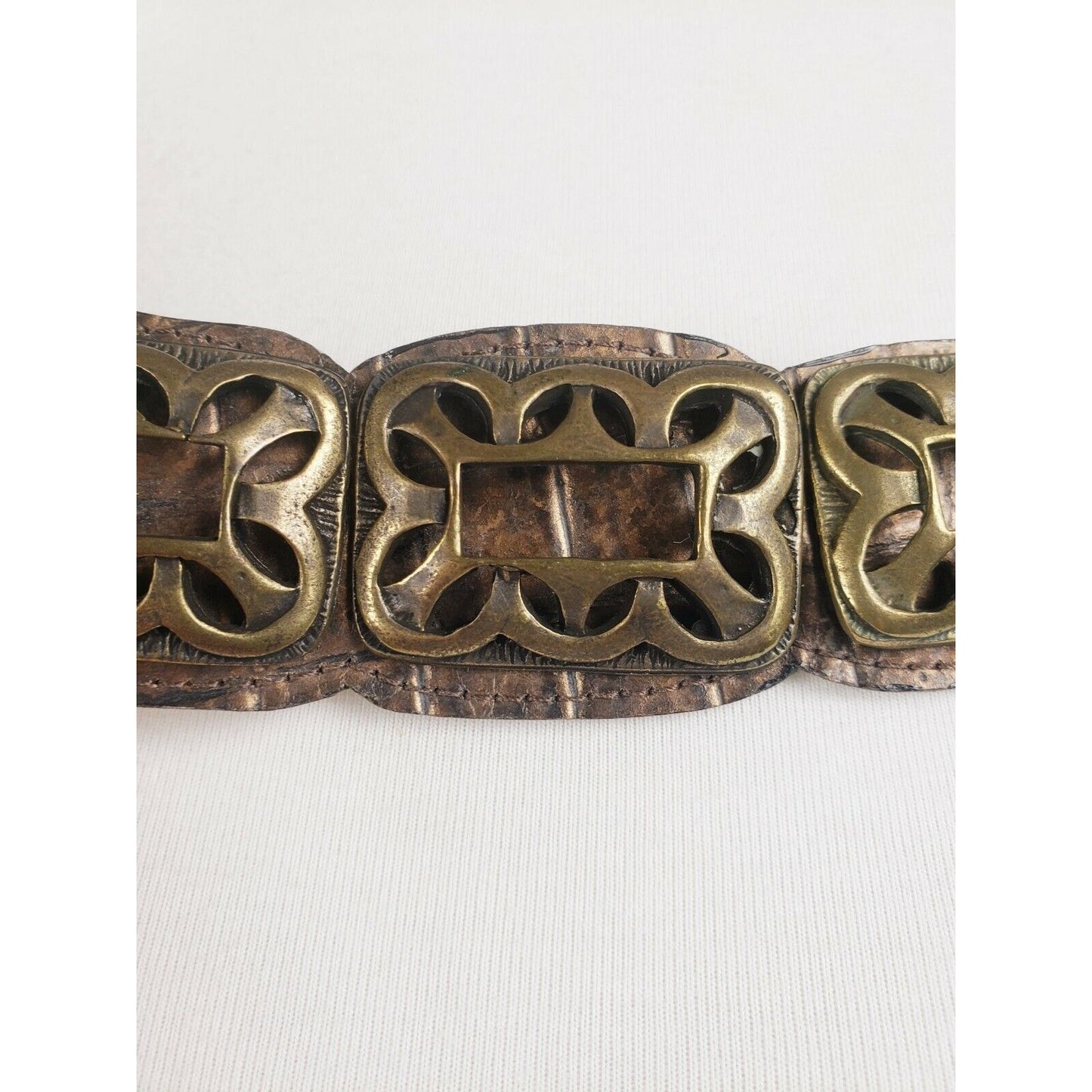 Women's belt S metal leather artsy boho 1990s boutique piece 30-32-inch waist