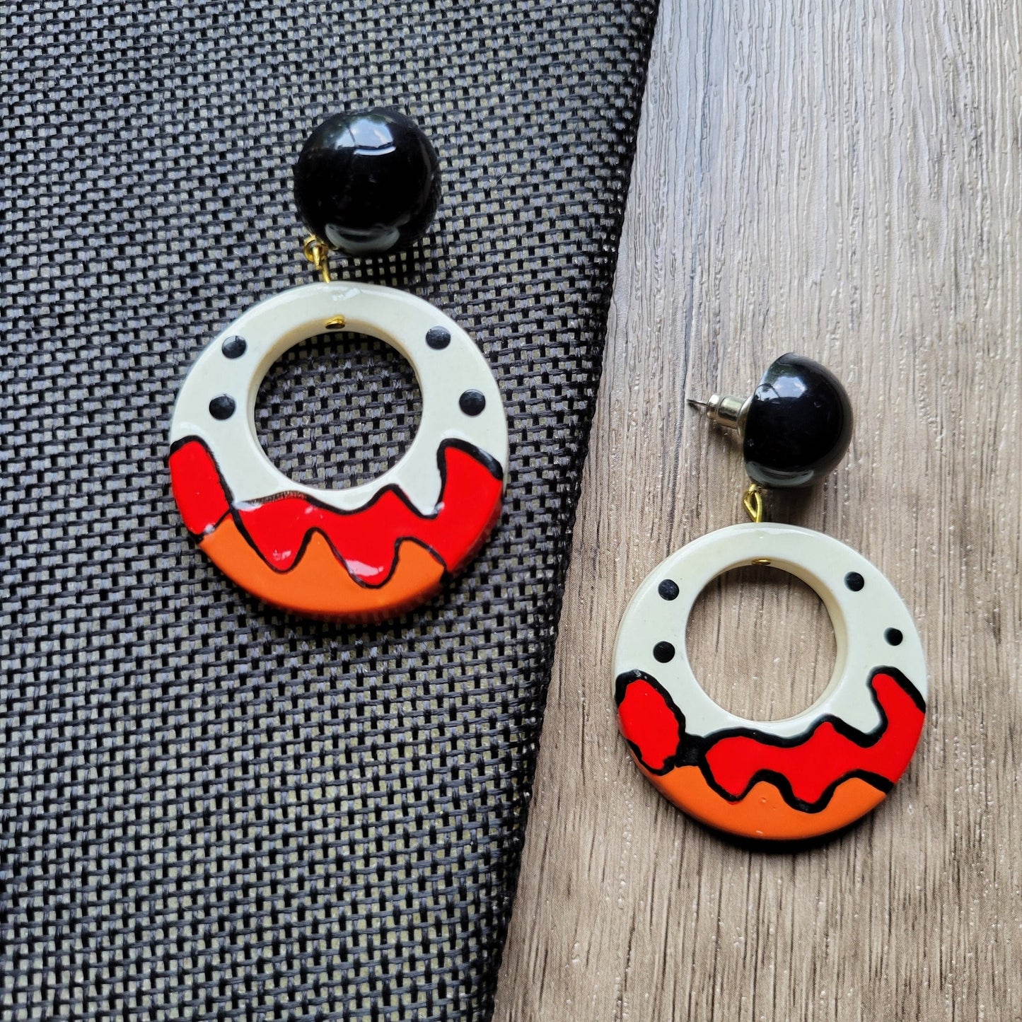 80s vintage pierced earrings hand-painted plastic hoops black white red orange