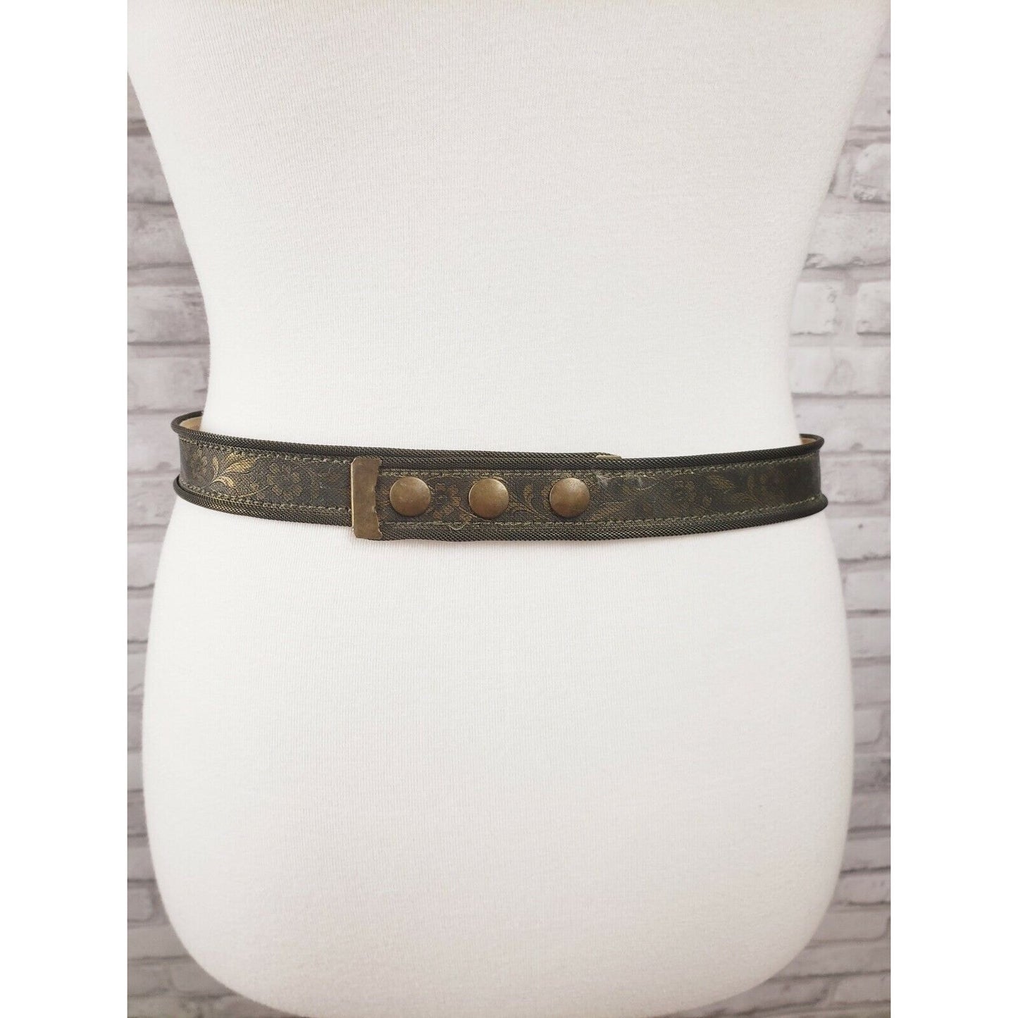 Women's belt S metal leather artsy boho 1990s boutique piece 30-32-inch waist