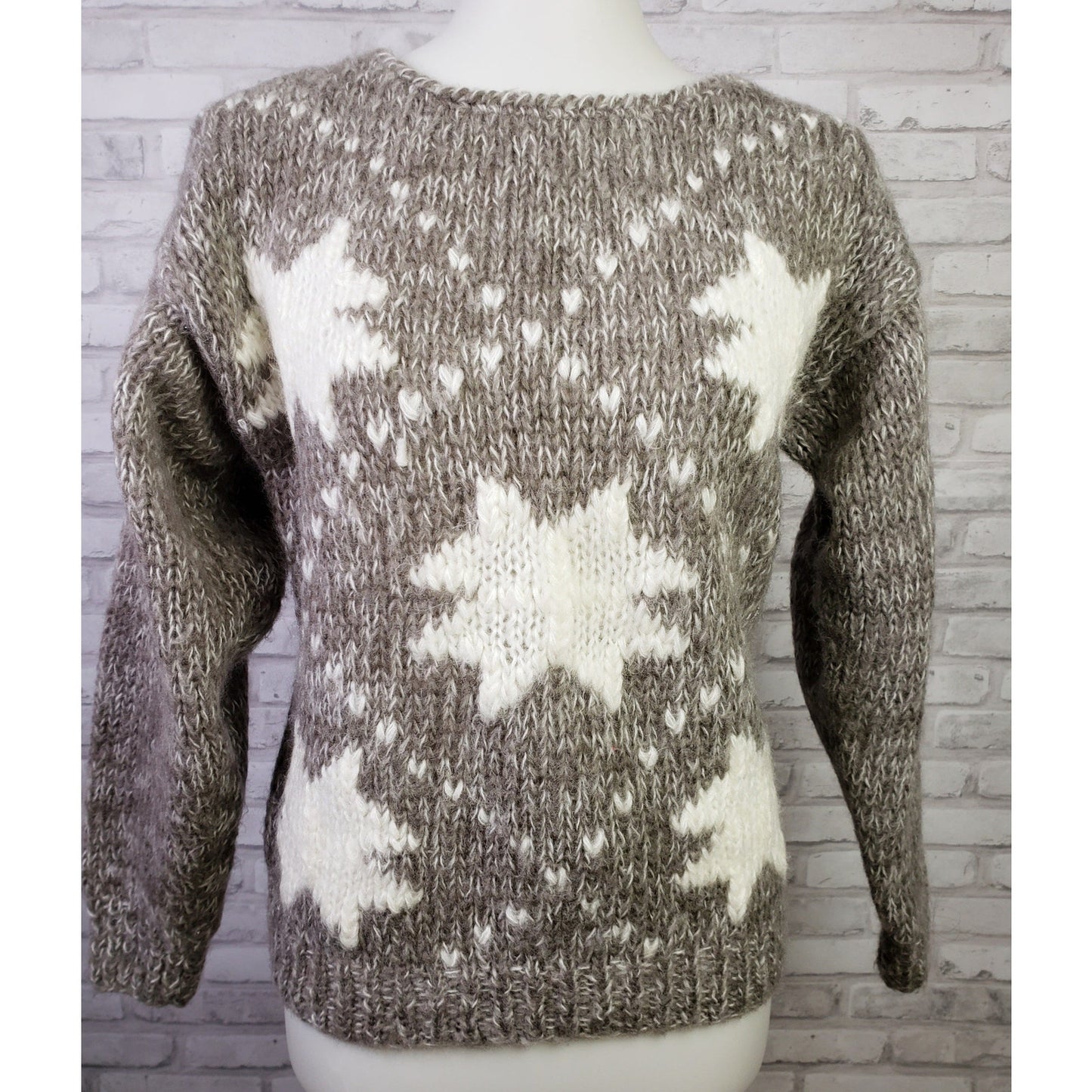 Vintage 1980s wool blend hand knit women's sweater quilt stars design, size